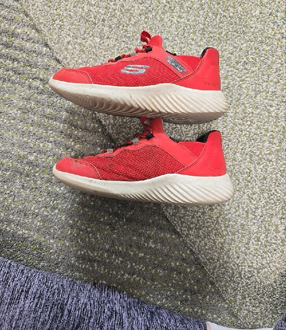 Skechers Slip-On Sneakers with Elastic Laces Size 2.5 - Picture 3 of 9